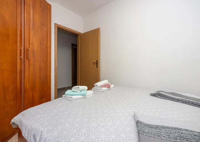 Plesa Διαμέρισμα *